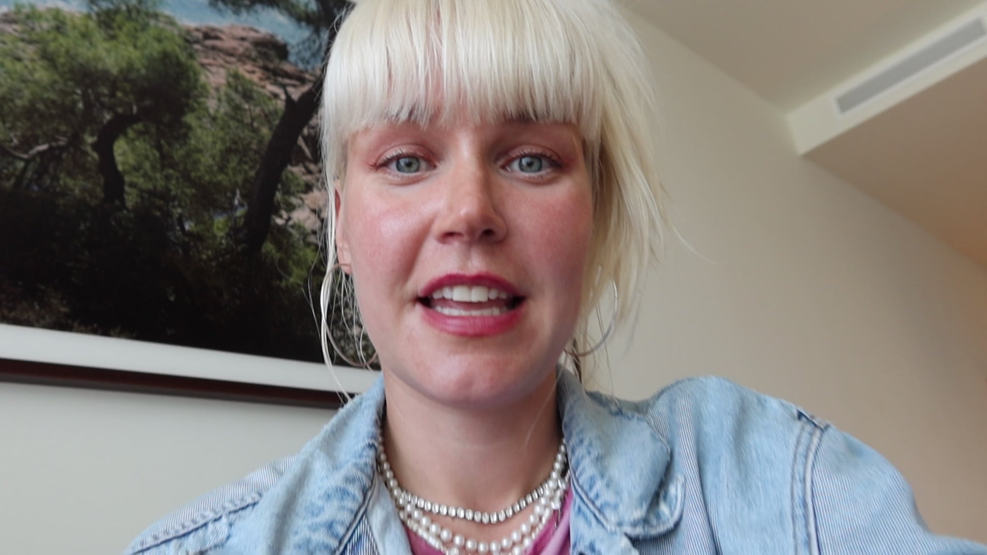 Load video: 